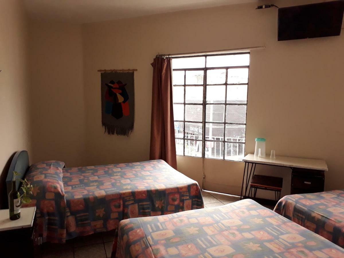 Hotel Janeiro 瓜达拉哈拉 外观 照片